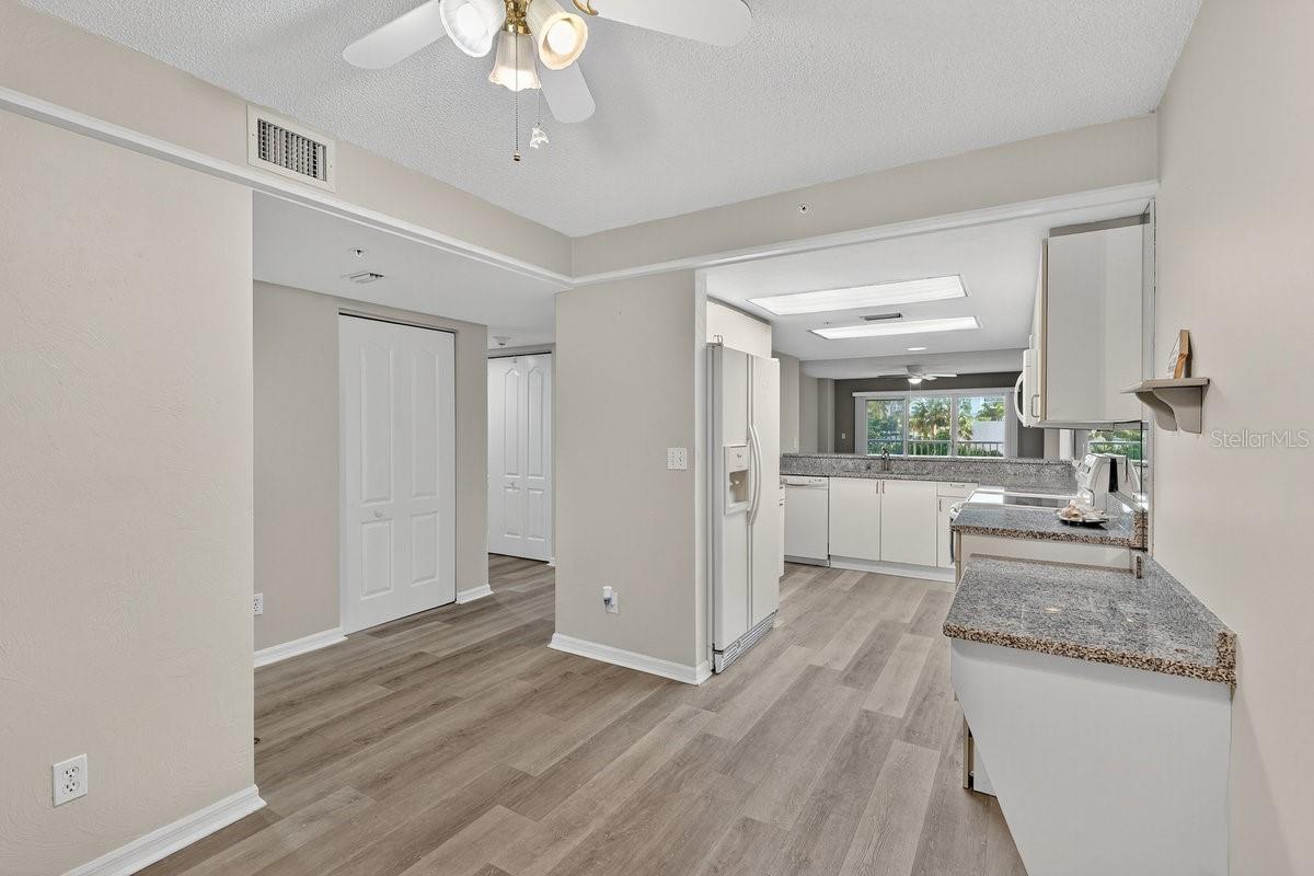 Image 7 of 53 For 3 Oceans West Boulevard 2c3