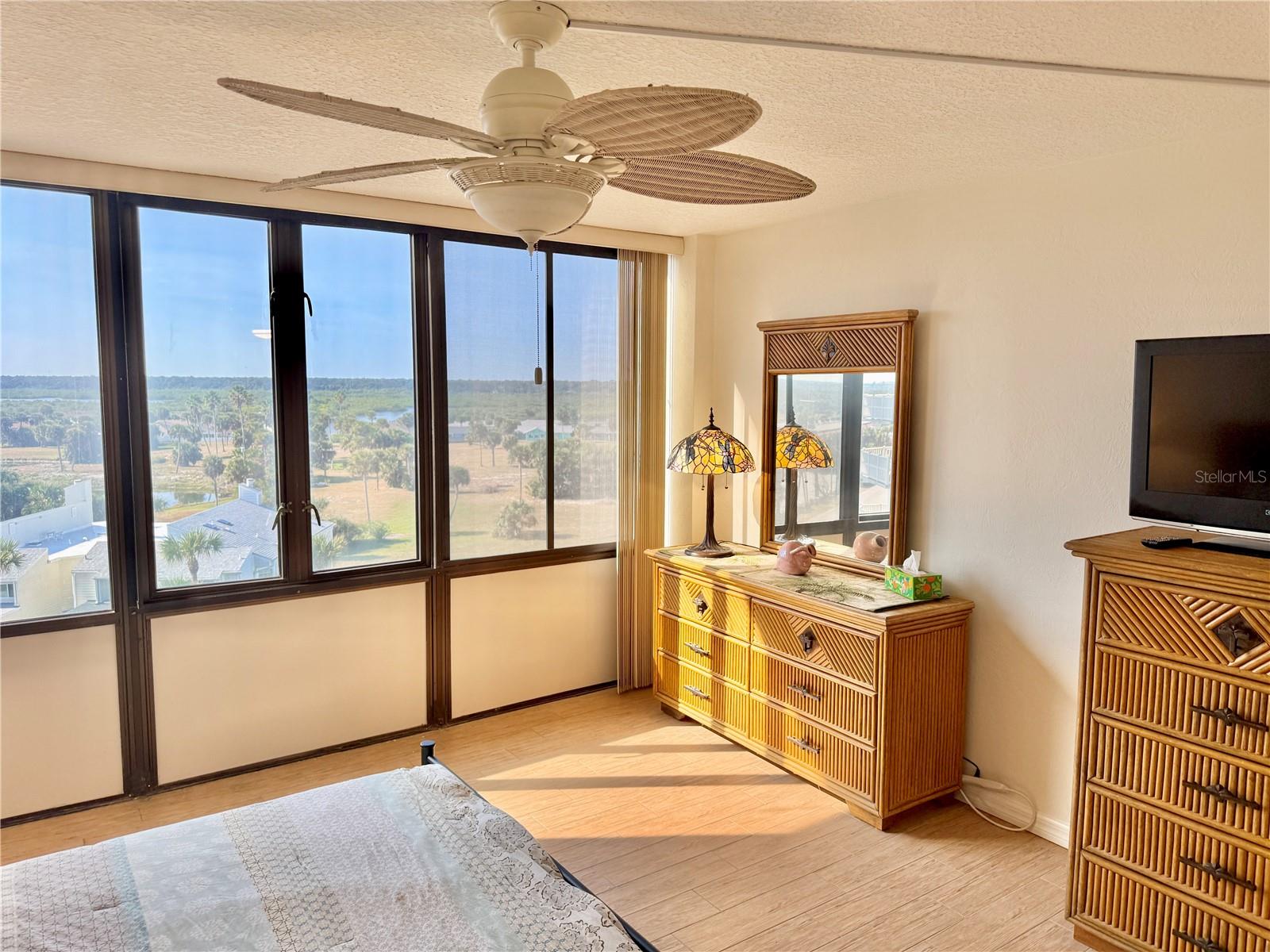 Image 26 of 46 For 3580 Ocean Shore Boulevard 502