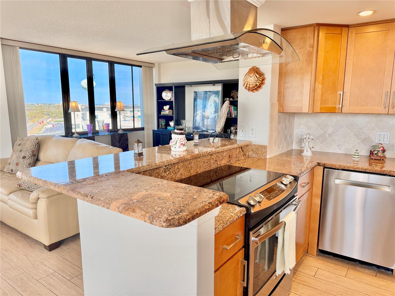 Image 8 of 46 For 3580 Ocean Shore Boulevard 502