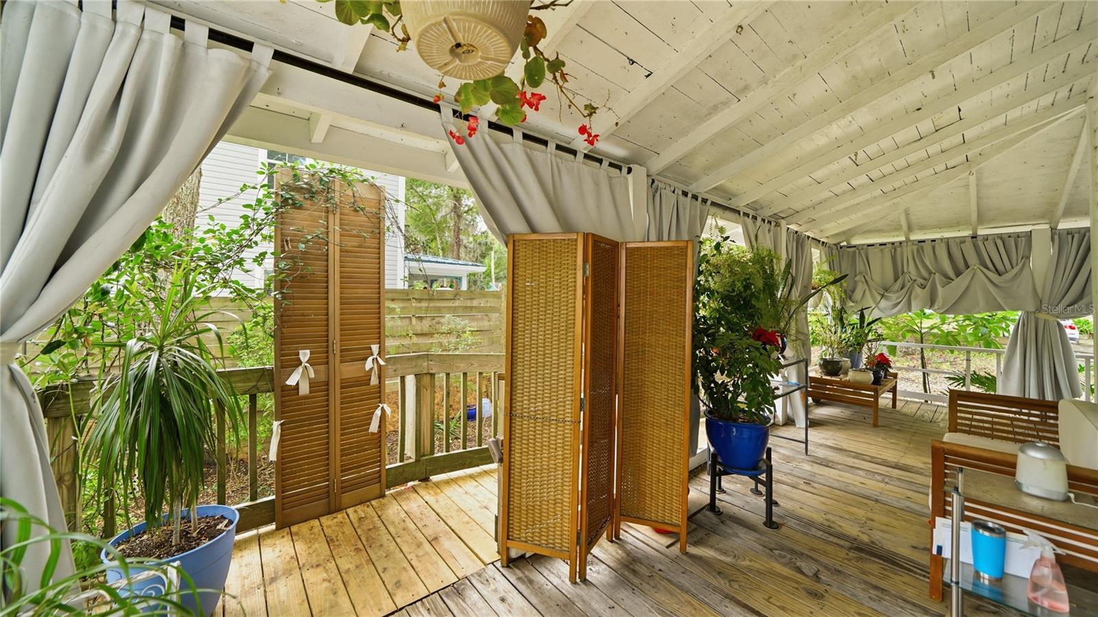 Image 27 of 48 For 15 Davis Street