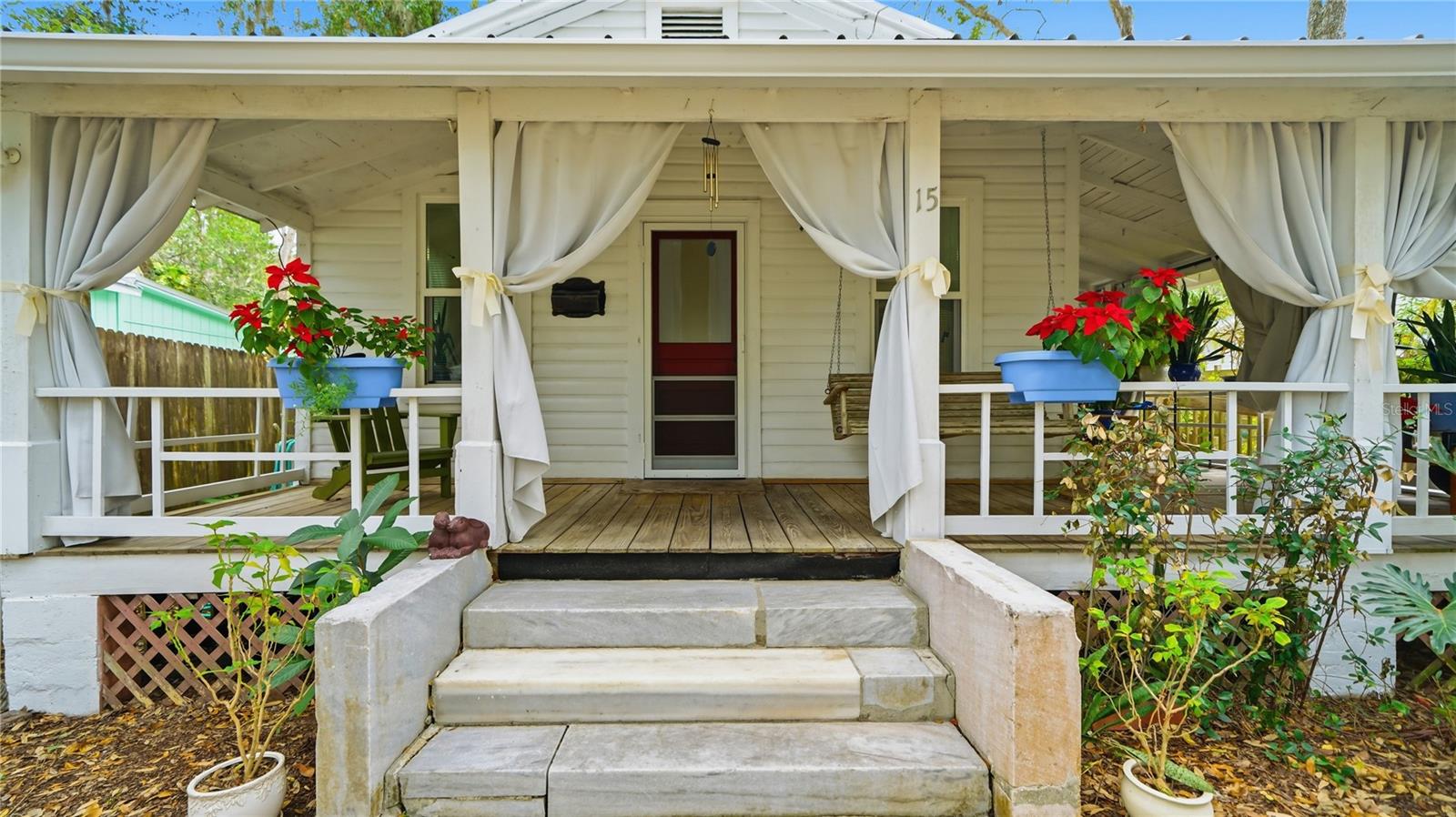 Image 4 of 48 For 15 Davis Street