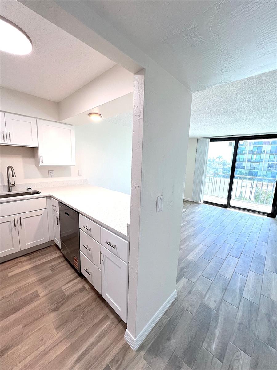 Image 4 of 28 For 1441 Atlantic Avenue 218