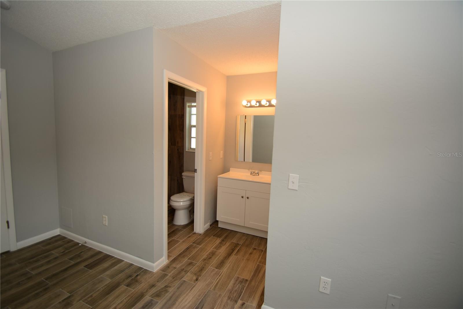 Image 24 of 28 For 107 Brunswick Lane B