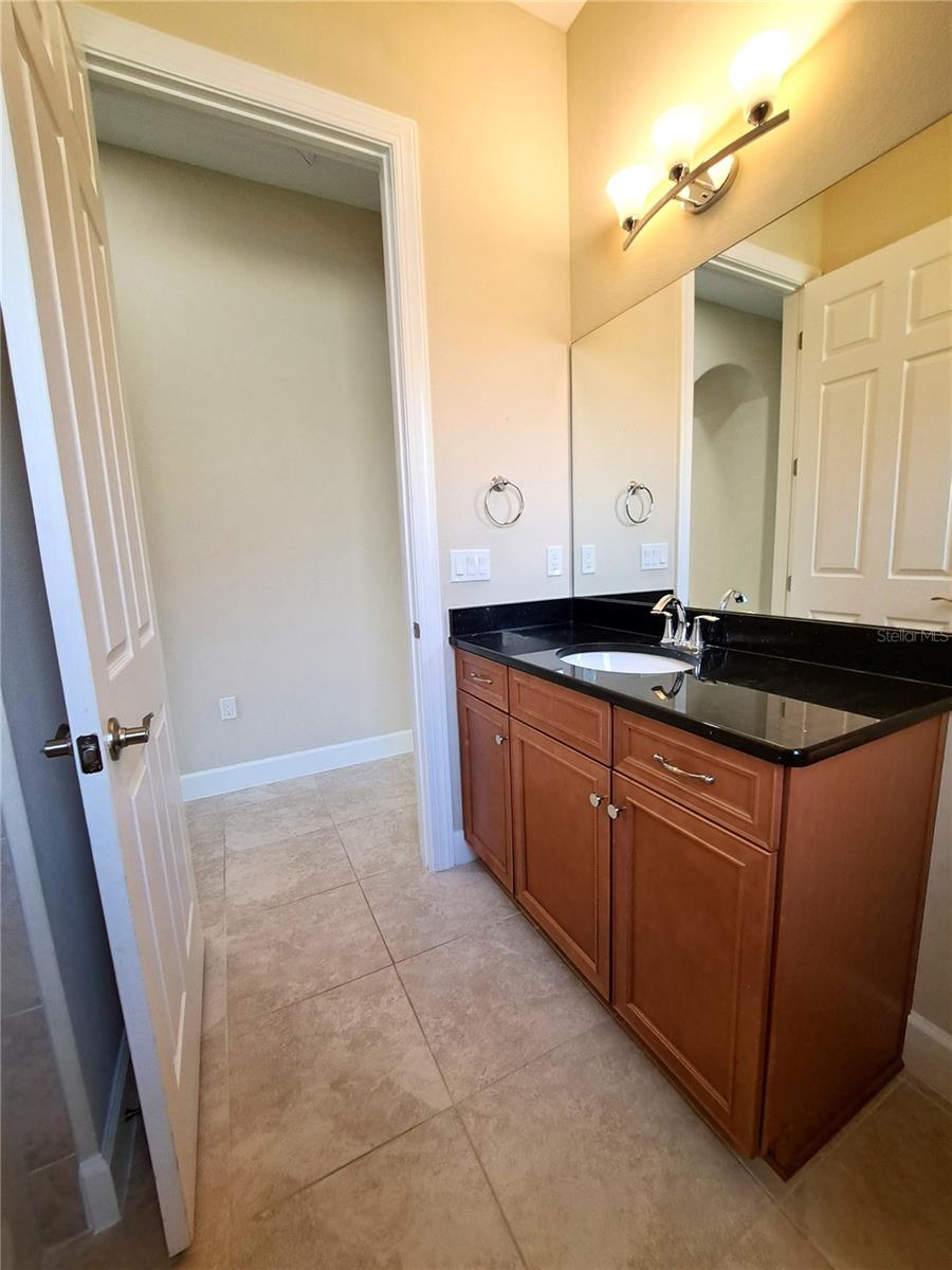 Image 14 of 32 For 6 Parkview Circle