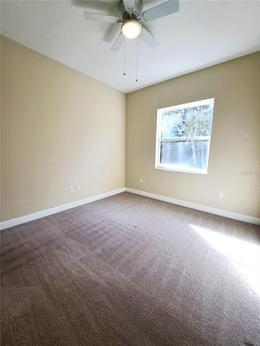 Image 16 of 32 For 6 Parkview Circle