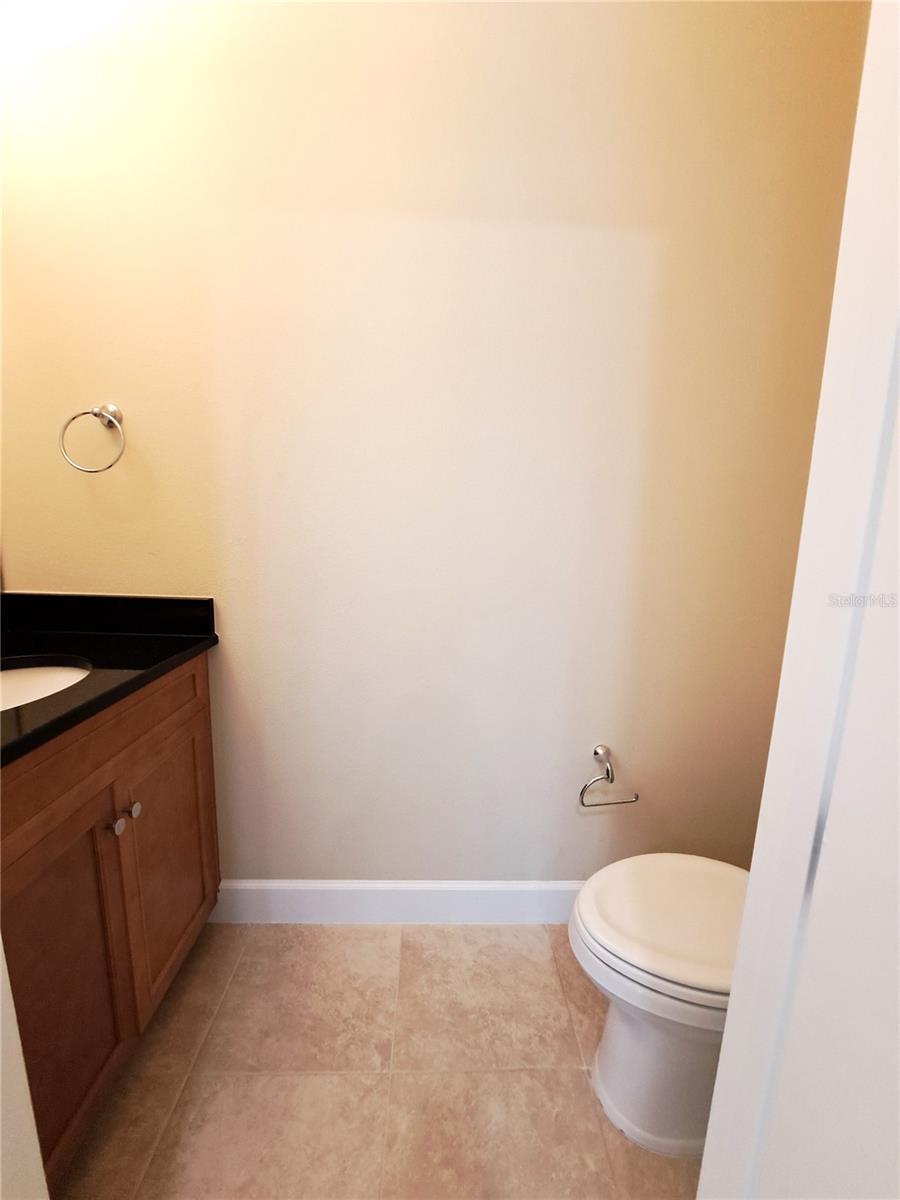 Image 7 of 32 For 6 Parkview Circle