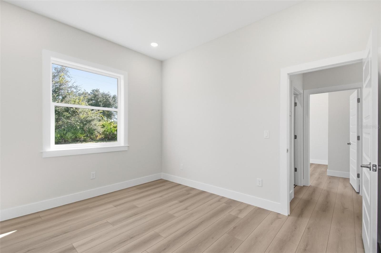 Image 20 of 37 For 59 Louisiana Drive B