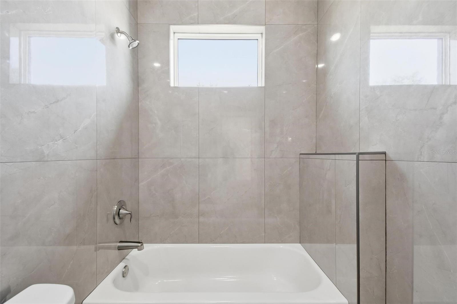 Image 24 of 37 For 59 Louisiana Drive B