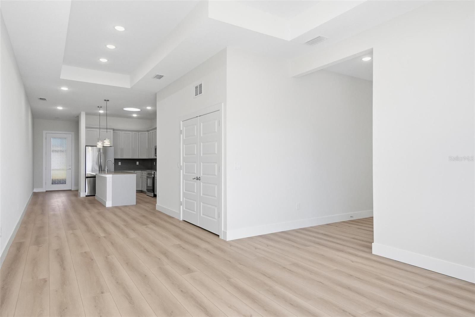 Image 7 of 37 For 59 Louisiana Drive B