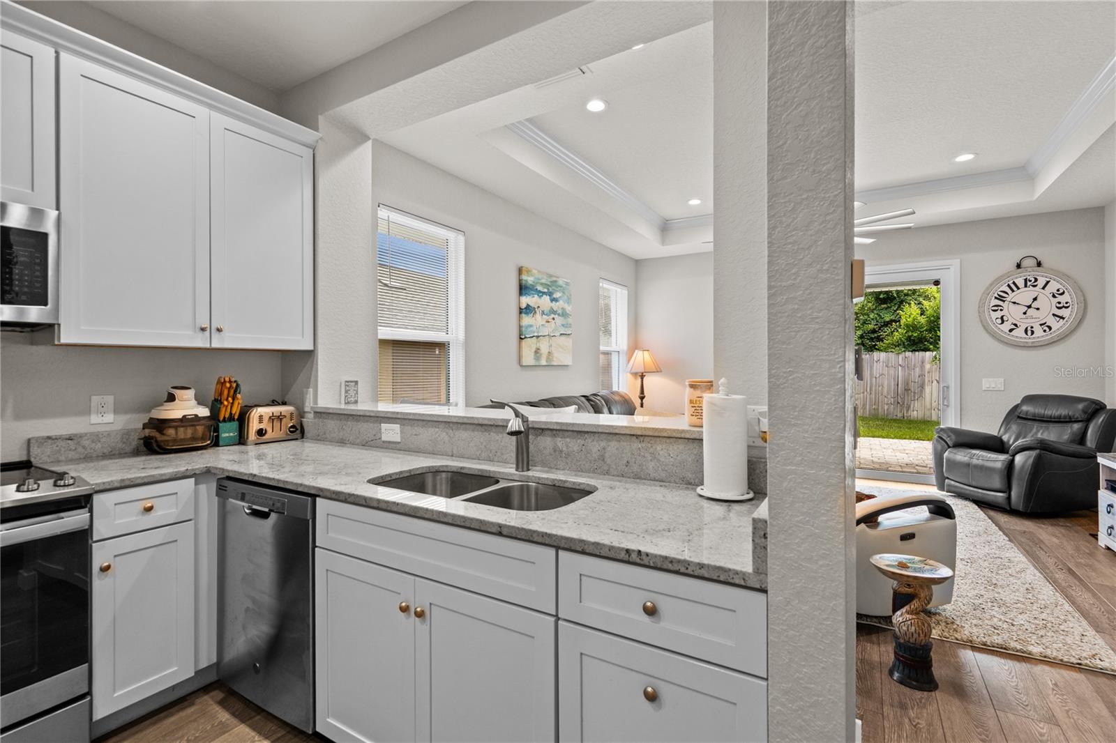 Image 12 of 45 For 146 Via Madrid Drive