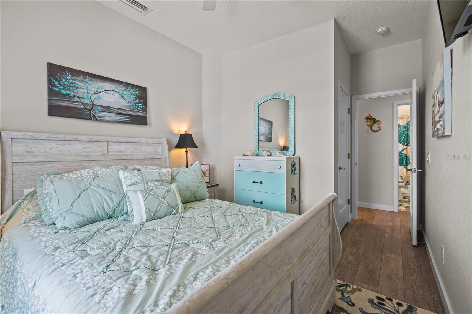 Image 16 of 45 For 146 Via Madrid Drive