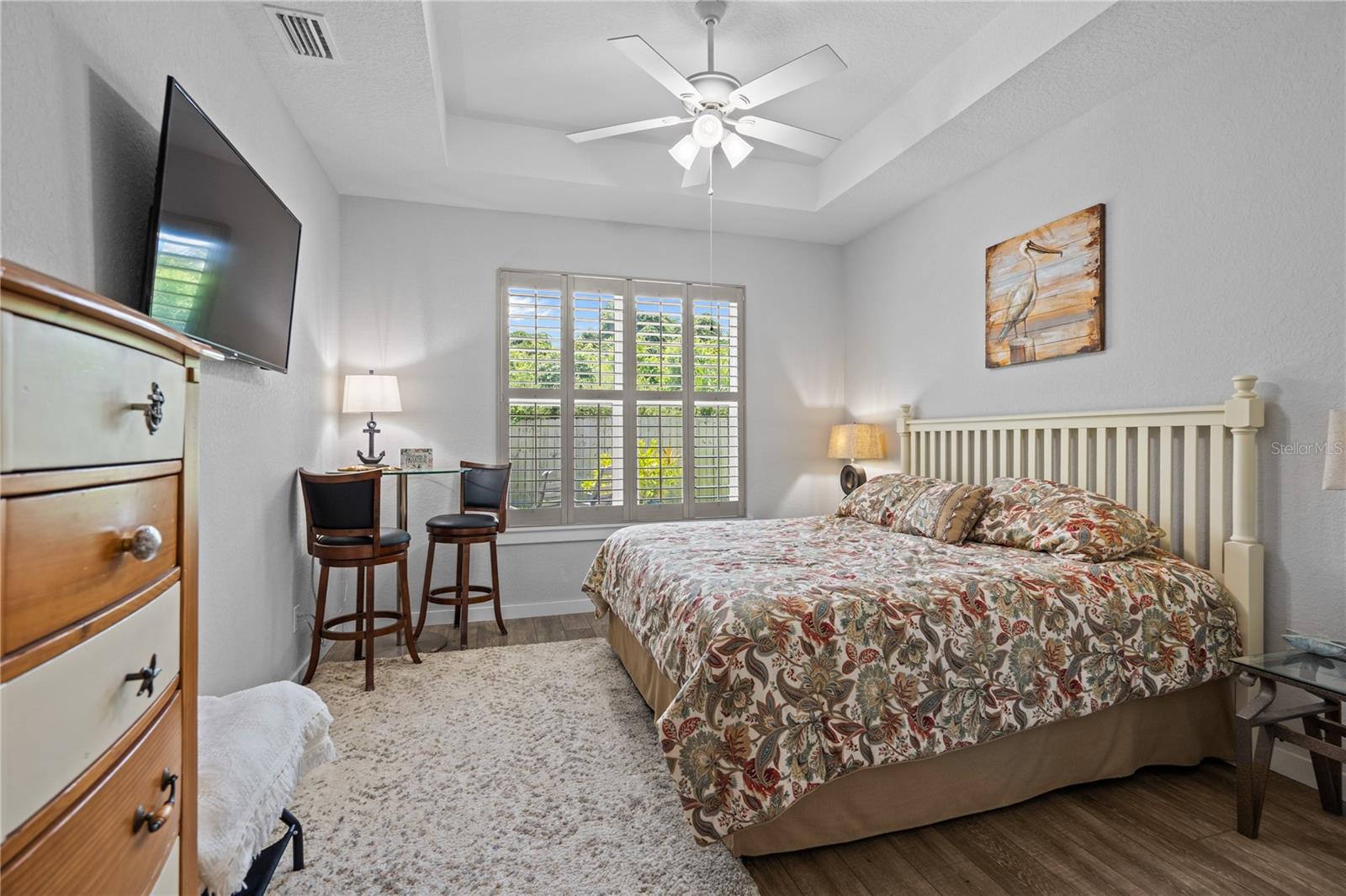 Image 20 of 45 For 146 Via Madrid Drive