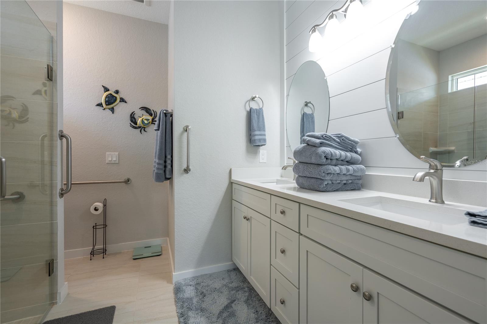 Image 22 of 45 For 146 Via Madrid Drive