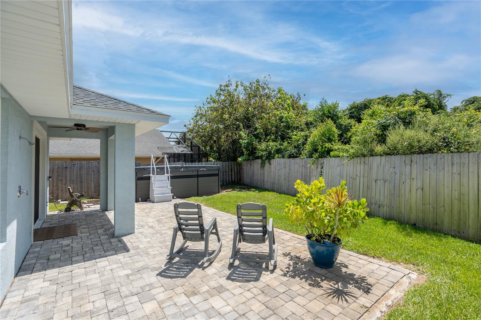 Image 25 of 45 For 146 Via Madrid Drive