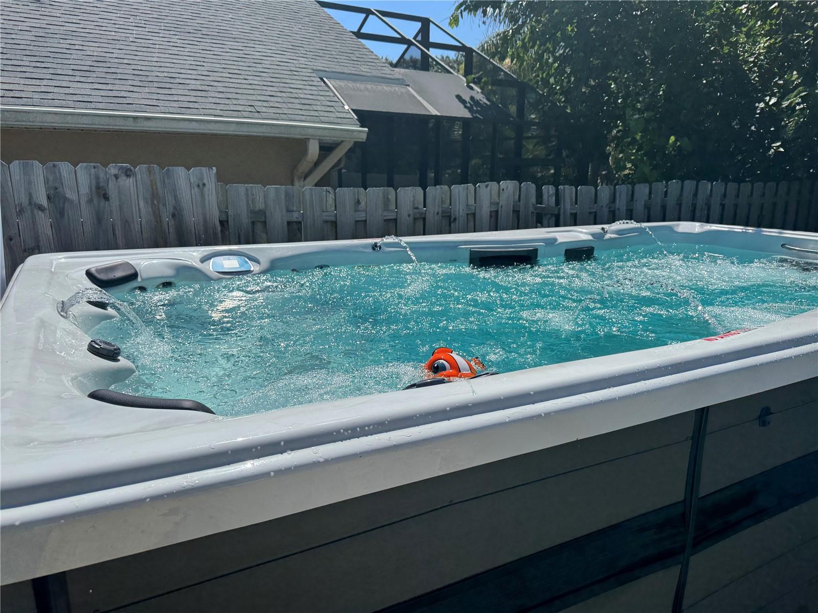 Image 3 of 45 For 146 Via Madrid Drive