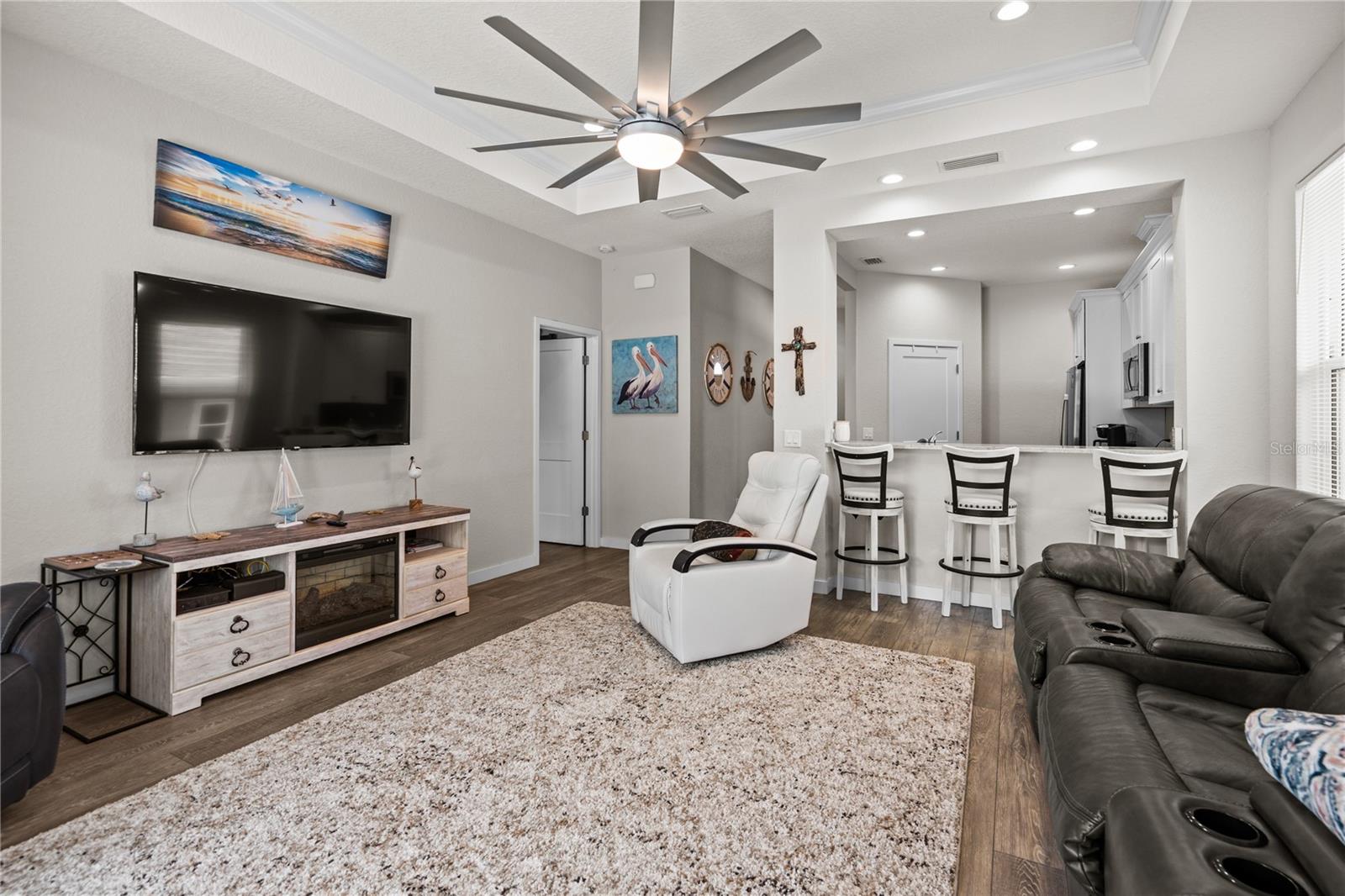 Image 8 of 45 For 146 Via Madrid Drive