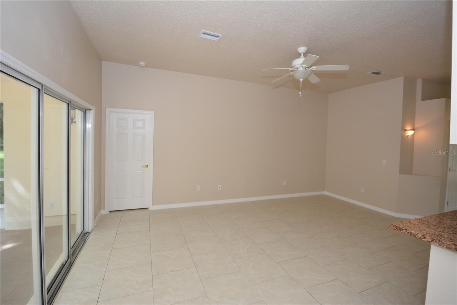 Image 26 of 51 For 56 Shinnecock Drive