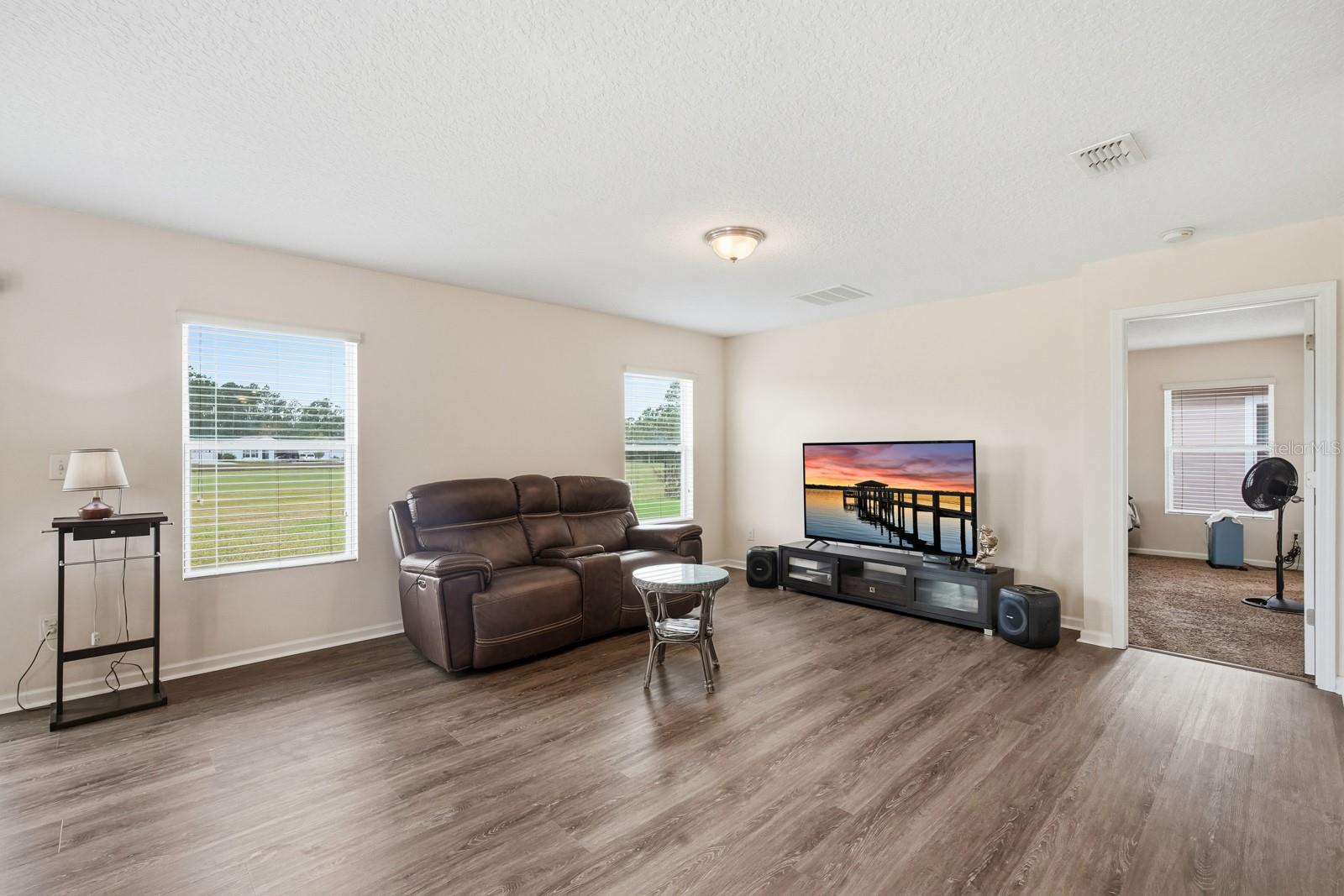 Image 9 of 22 For 123 Fairway Court