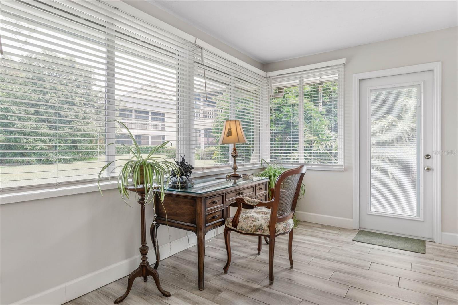 Image 11 of 97 For 4 Jasmine Run