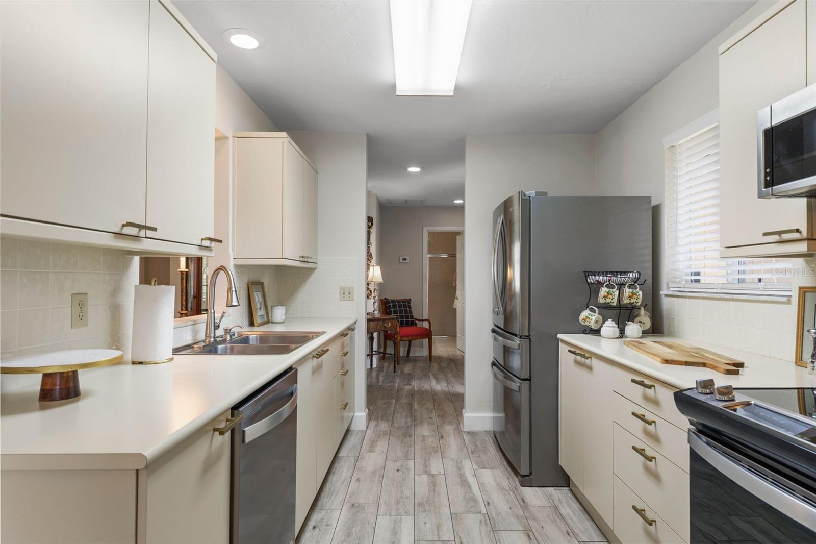 Image 18 of 97 For 4 Jasmine Run