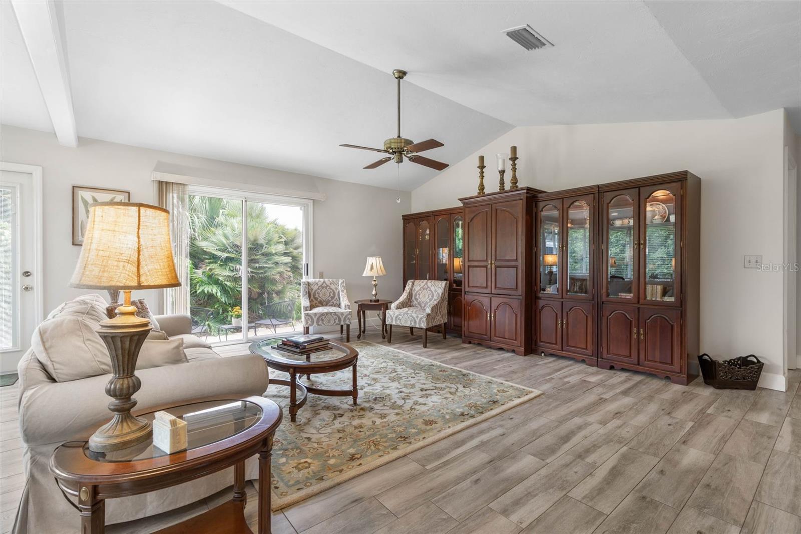 Image 6 of 97 For 4 Jasmine Run