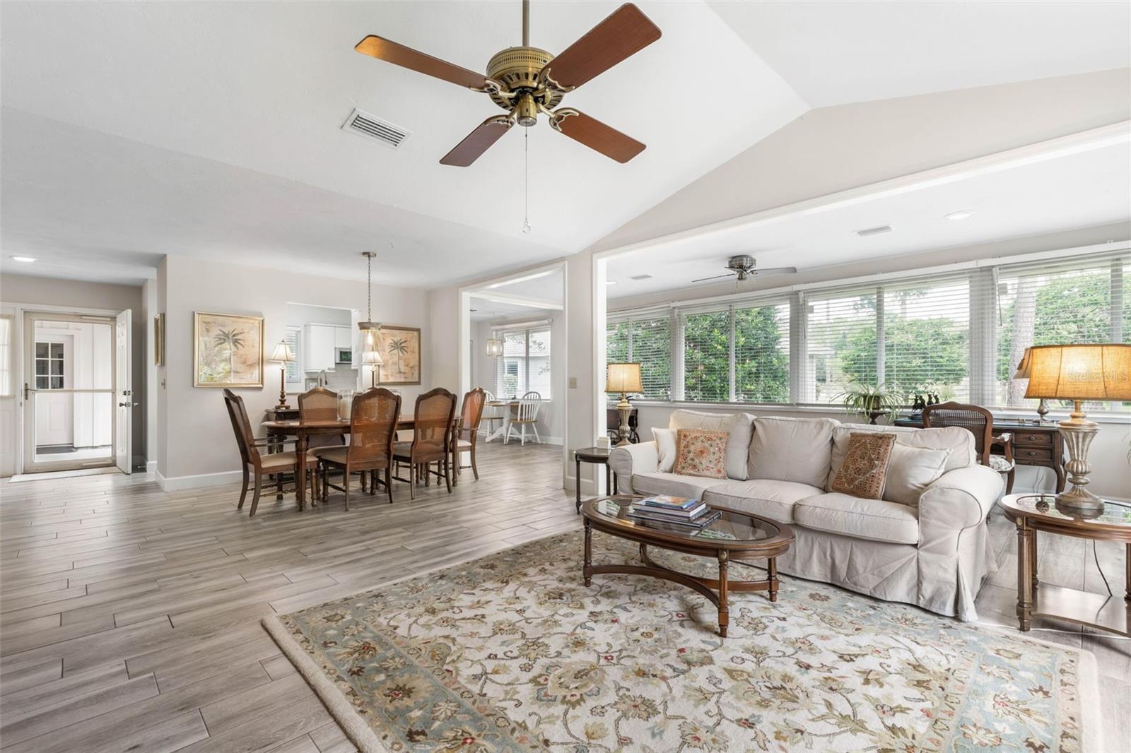 Image 8 of 97 For 4 Jasmine Run