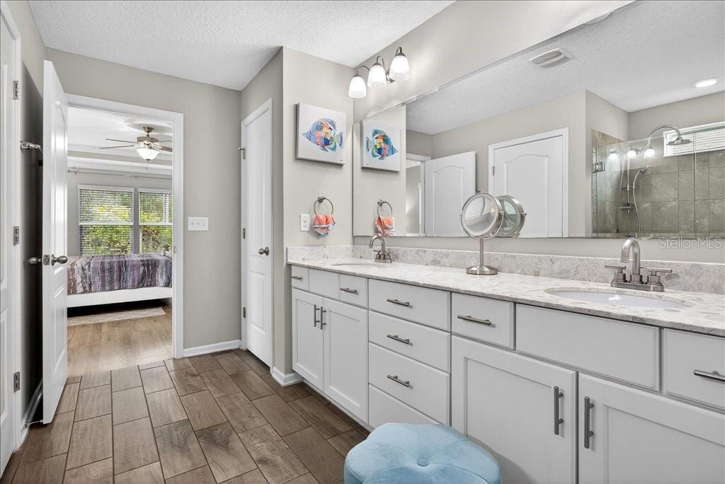 Image 11 of 55 For 140 Crepe Myrtle Court