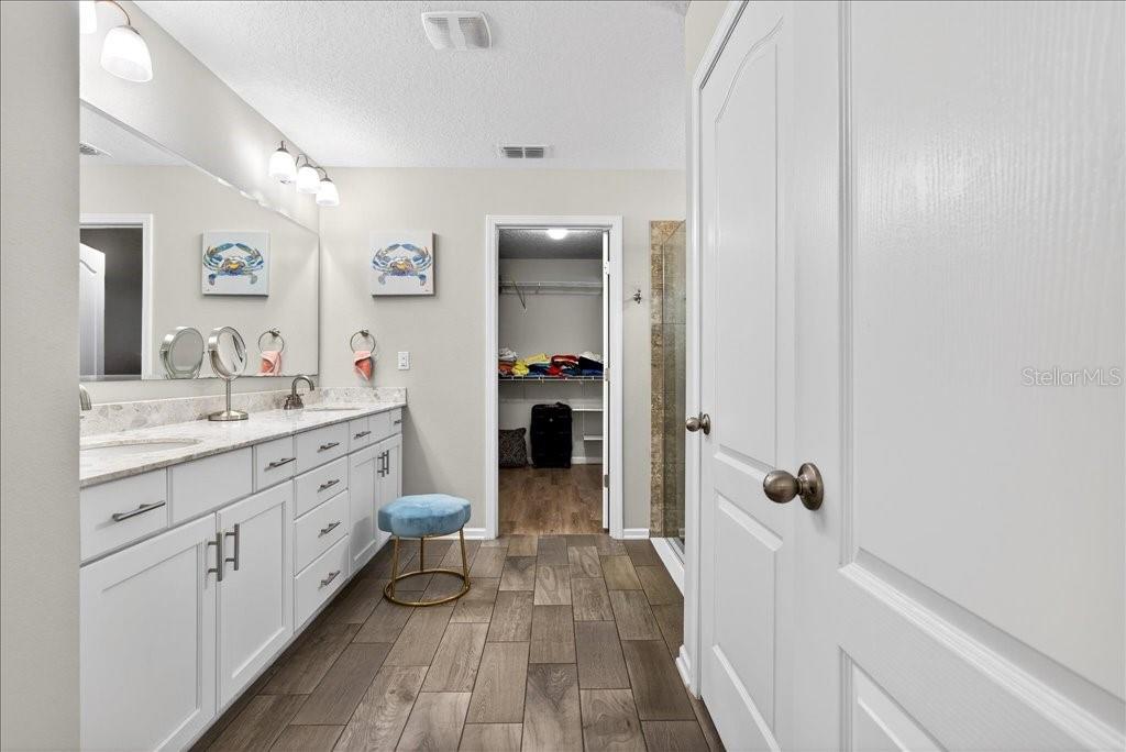 Image 32 of 55 For 140 Crepe Myrtle Court