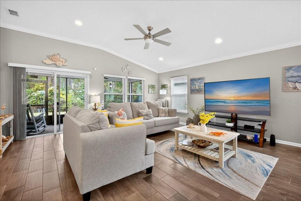 Image 4 of 55 For 140 Crepe Myrtle Court