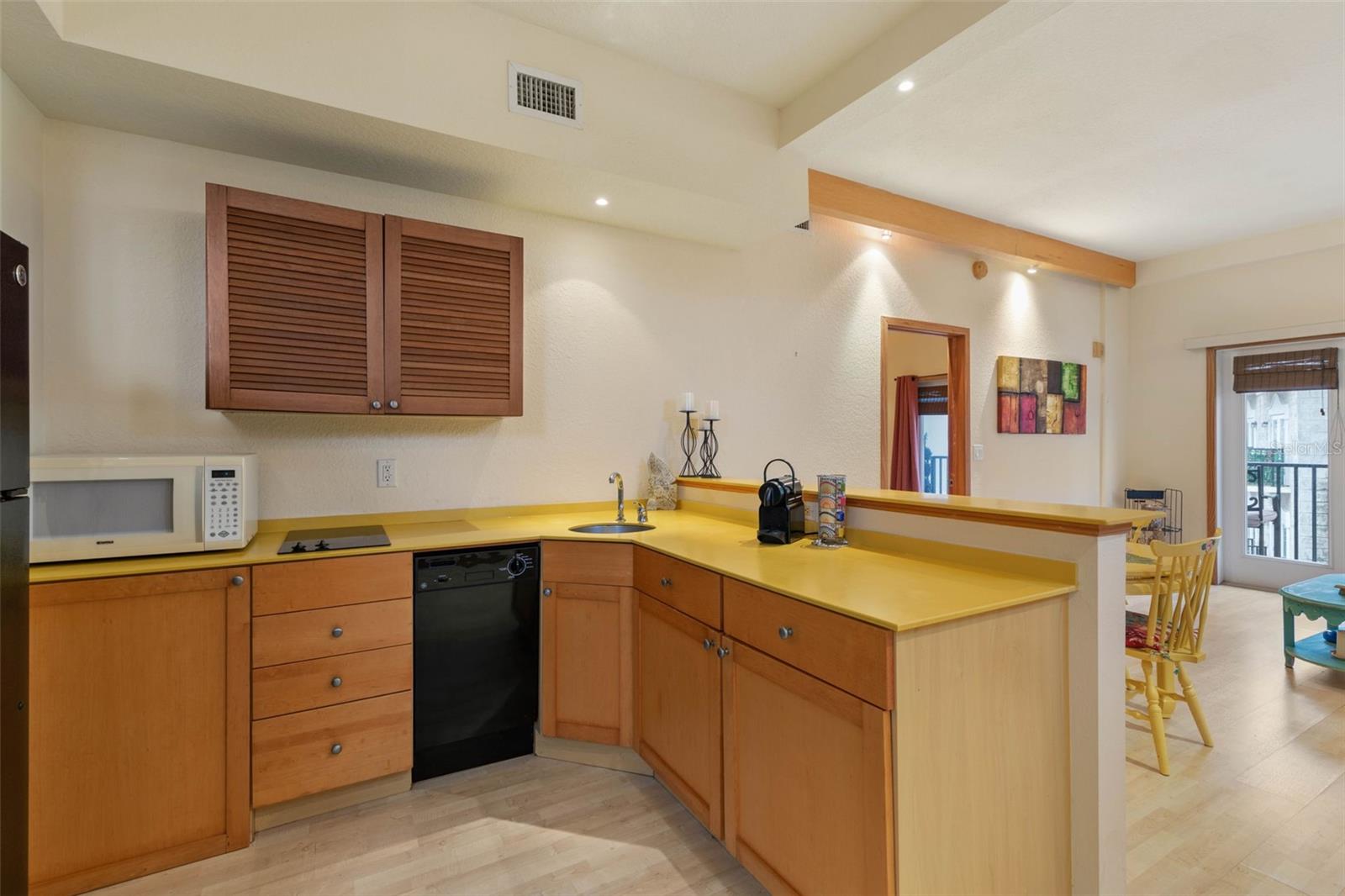 Image 13 of 38 For 101 Palm Harbor Parkway C326