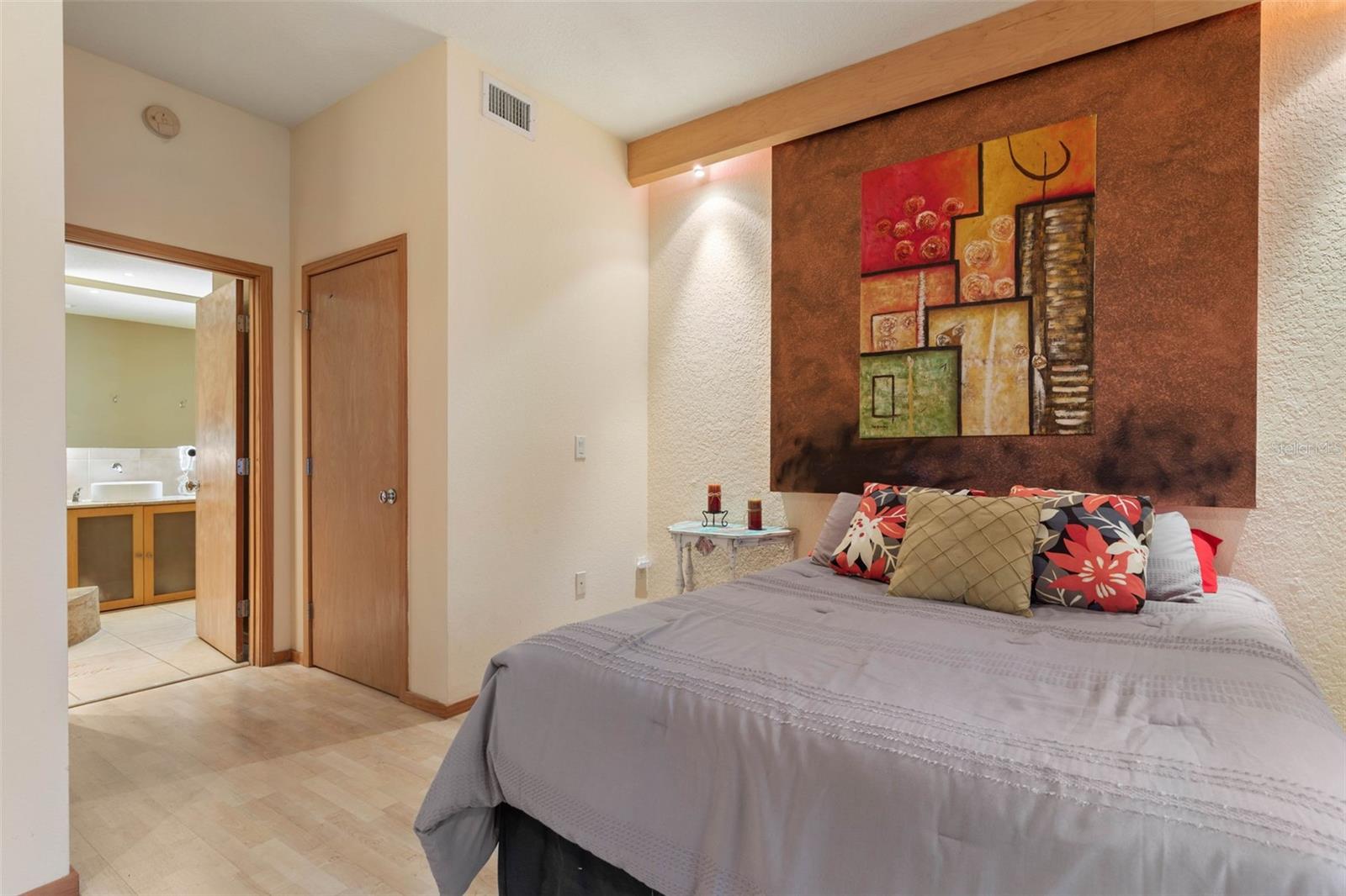 Image 19 of 38 For 101 Palm Harbor Parkway C326