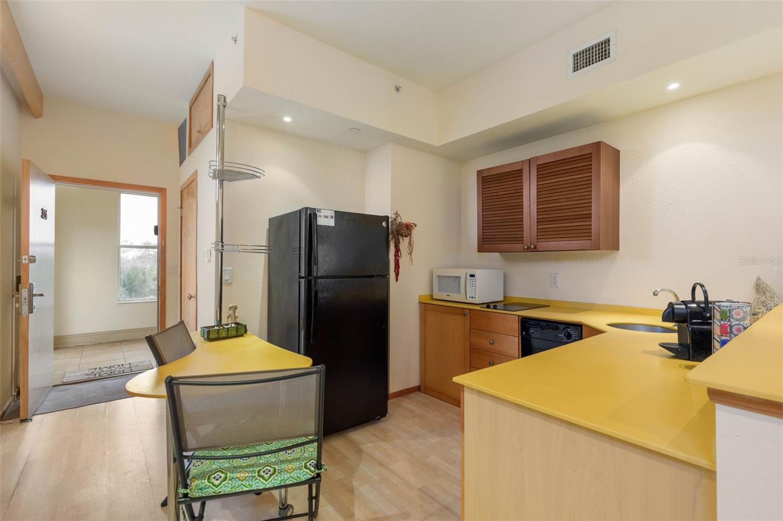 Image 5 of 38 For 101 Palm Harbor Parkway C326