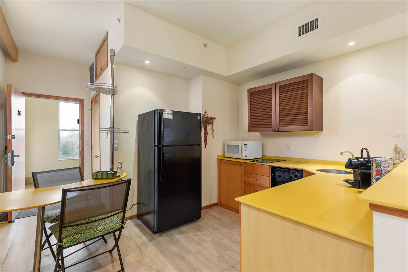 Image 6 of 38 For 101 Palm Harbor Parkway C326