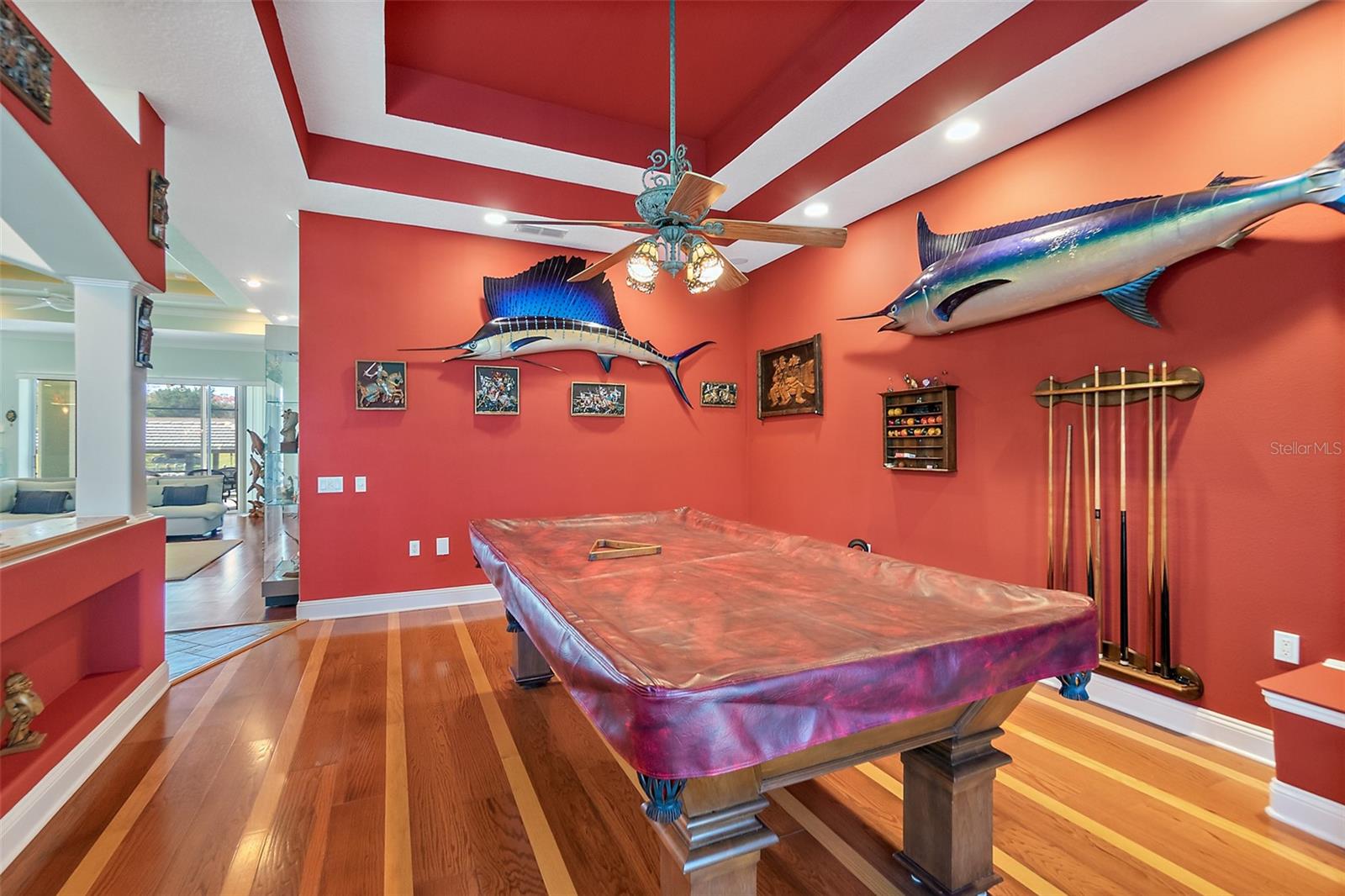 Image 30 of 83 For 75 Longview Way N