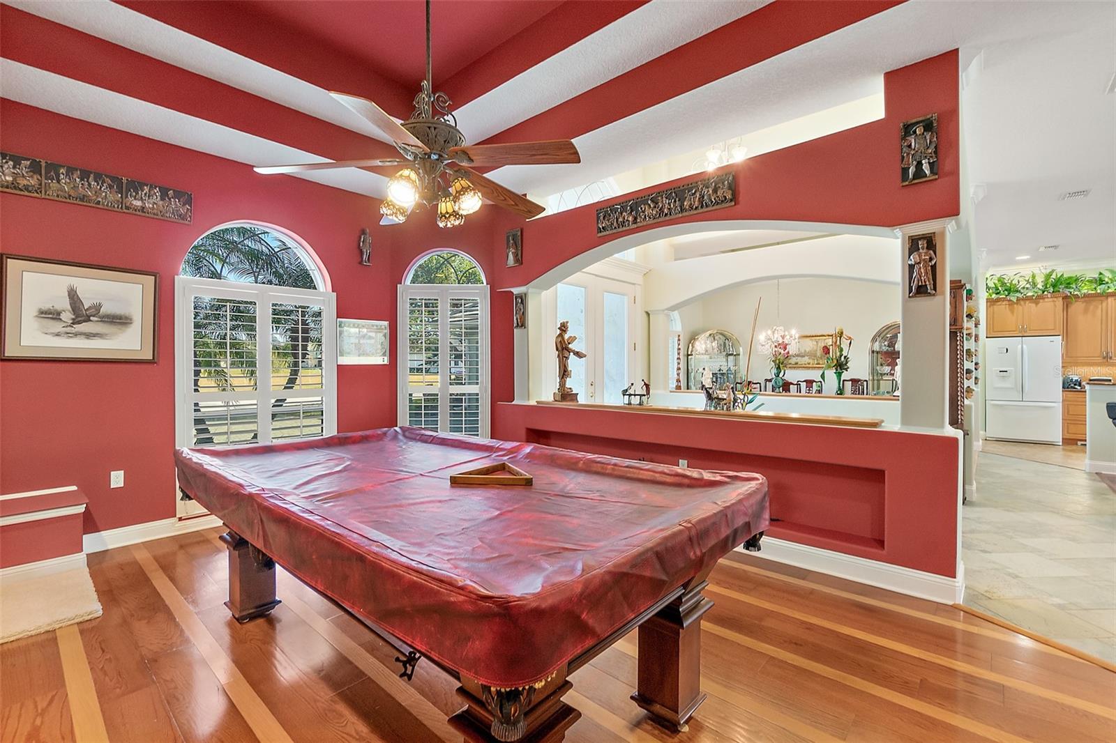 Image 31 of 83 For 75 Longview Way N