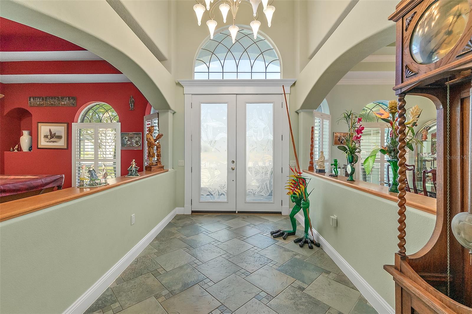 Image 32 of 83 For 75 Longview Way N