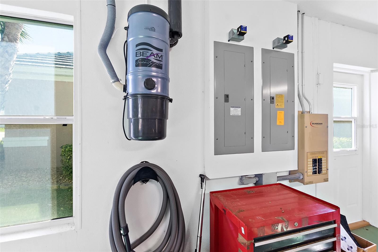 Image 39 of 83 For 75 Longview Way N