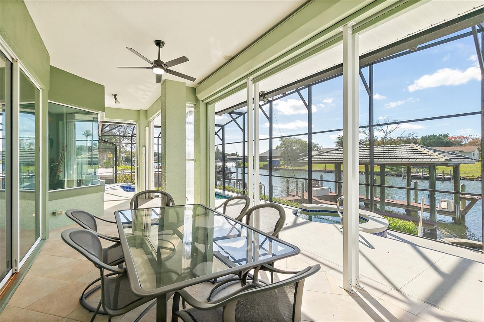 Image 41 of 83 For 75 Longview Way N