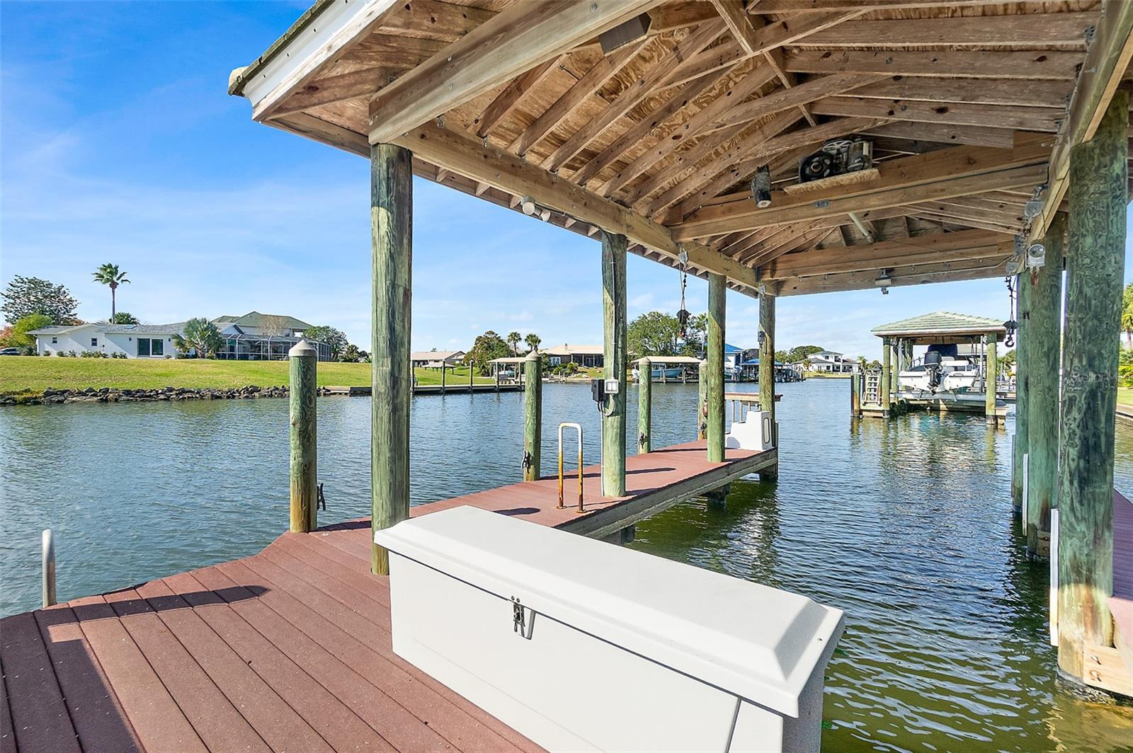 Image 49 of 83 For 75 Longview Way N