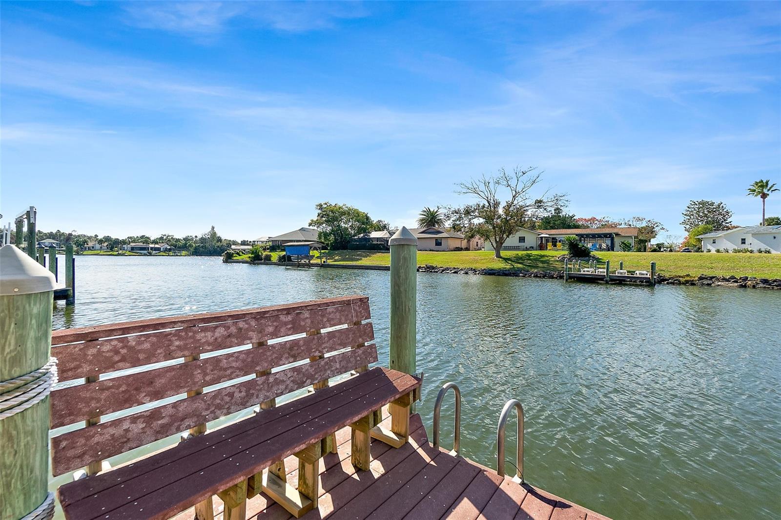 Image 51 of 83 For 75 Longview Way N