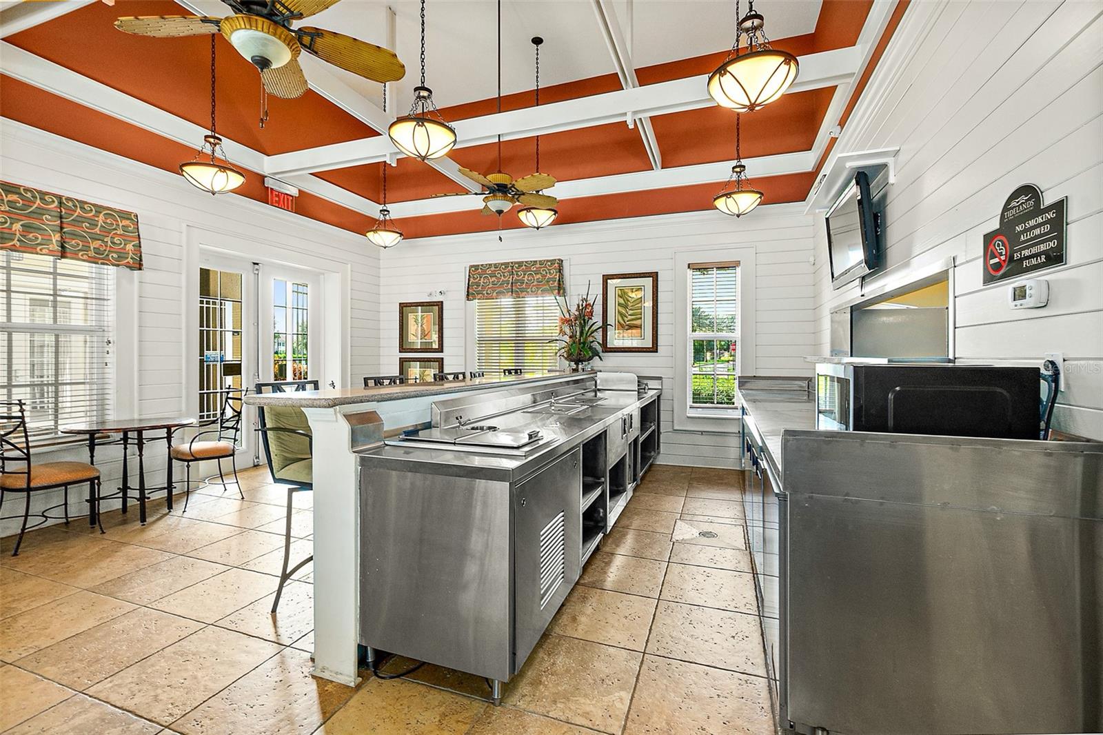 Image 74 of 83 For 75 Longview Way N