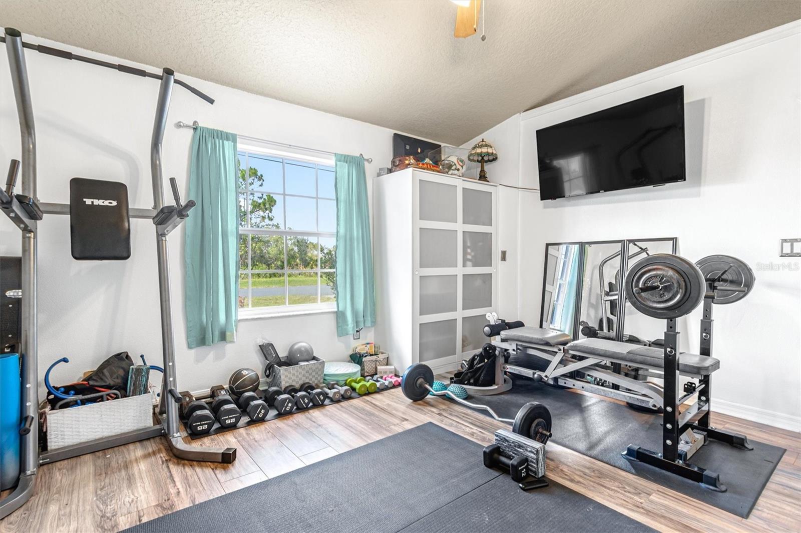 Image 30 of 47 For 8 Lamar Lane