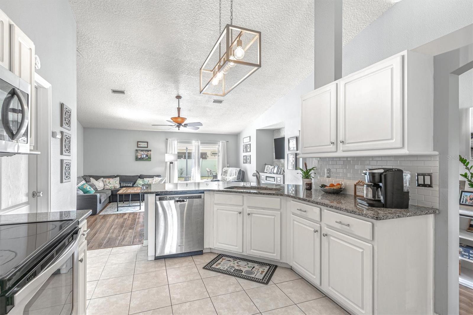 Image 6 of 47 For 8 Lamar Lane