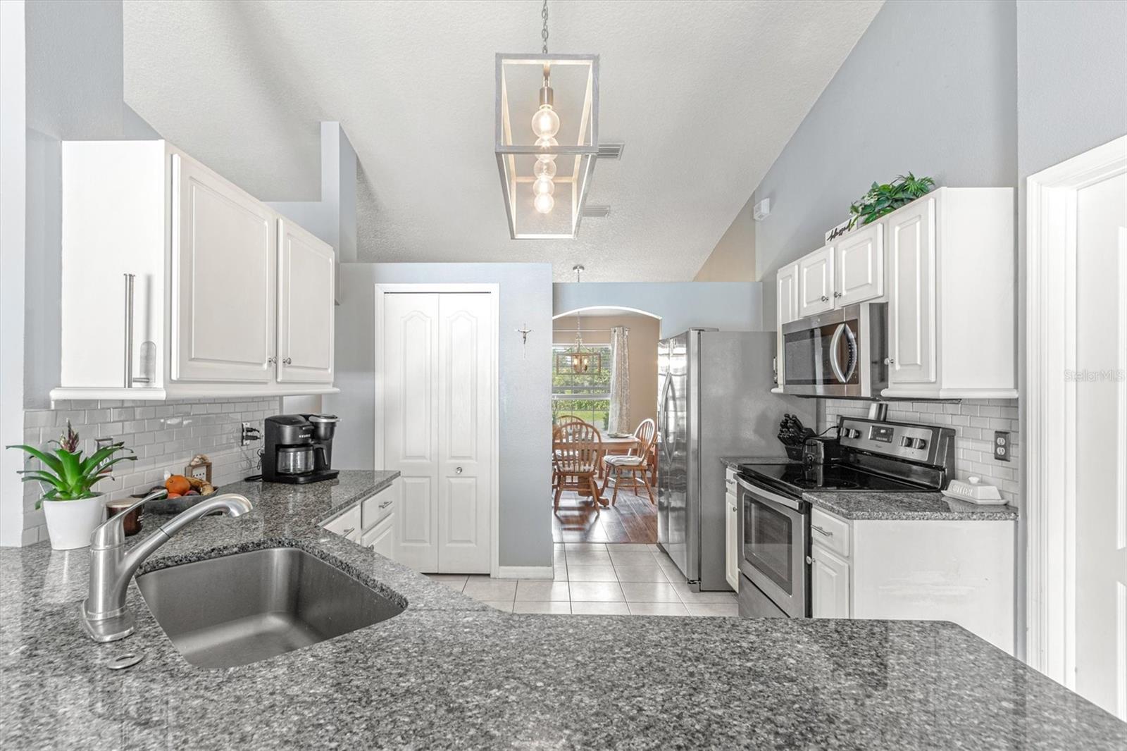 Image 7 of 47 For 8 Lamar Lane