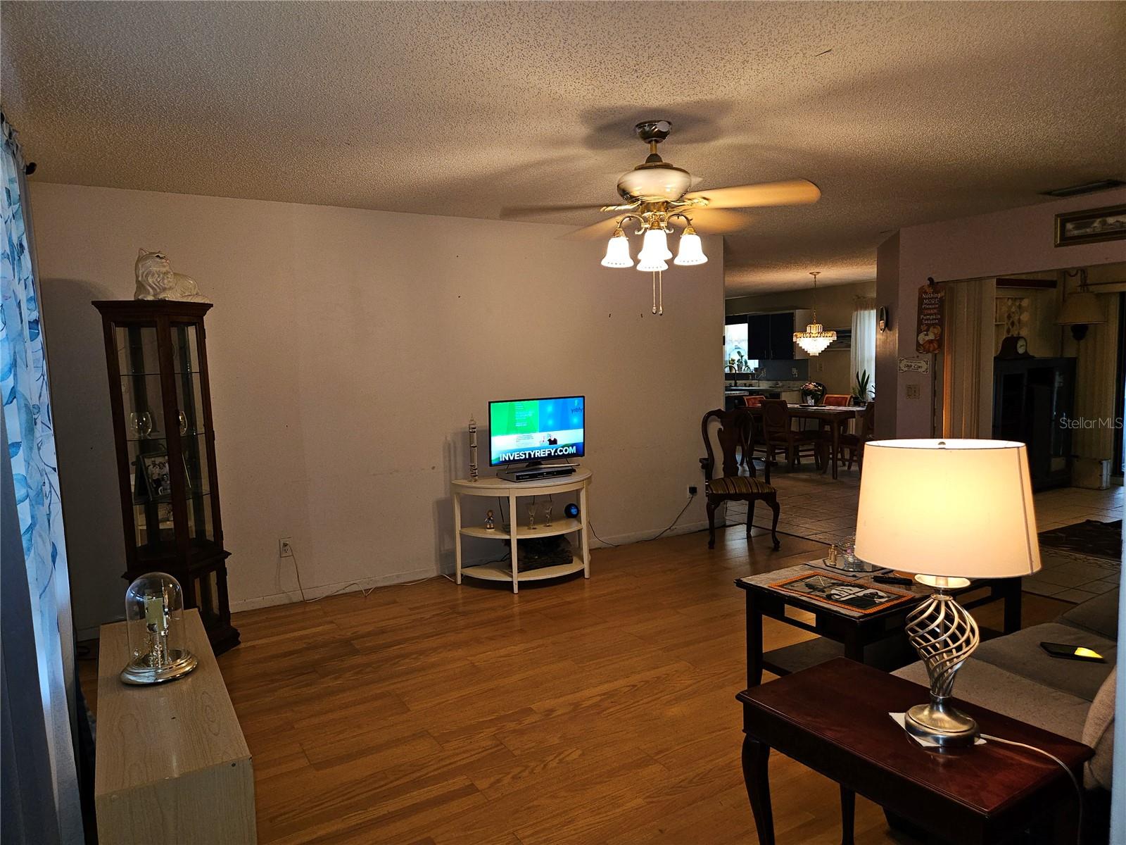 Image 17 of 39 For 2726 Sabal Palm Drive