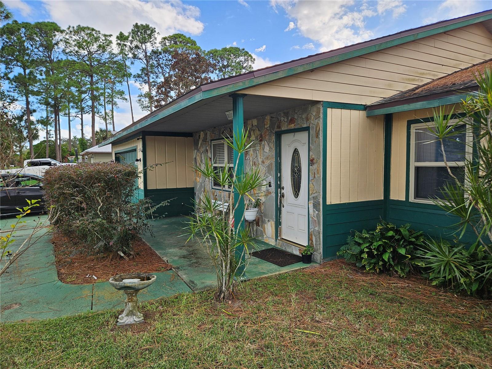 Image 3 of 39 For 2726 Sabal Palm Drive