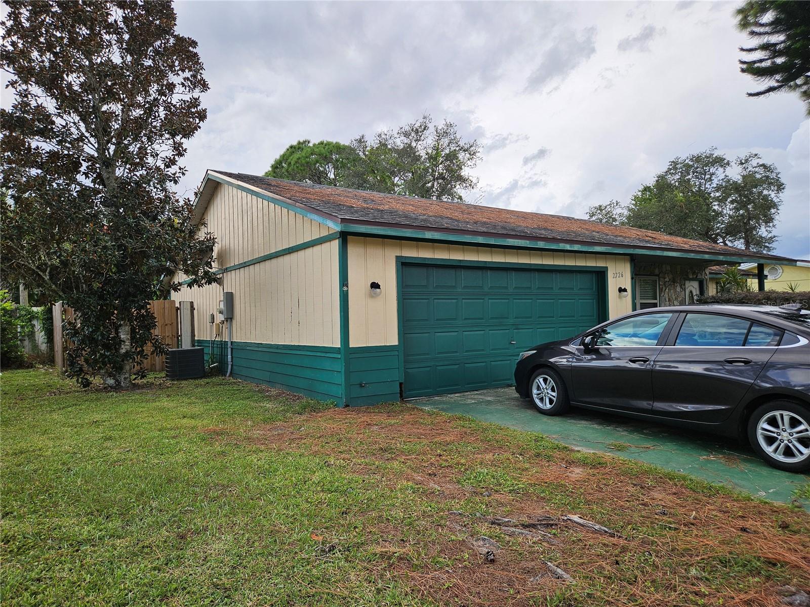 Image 4 of 39 For 2726 Sabal Palm Drive