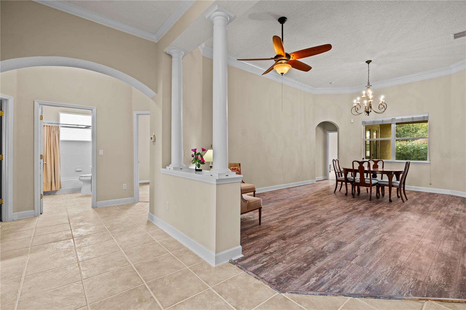 Image 15 of 49 For 709 Toria Lane