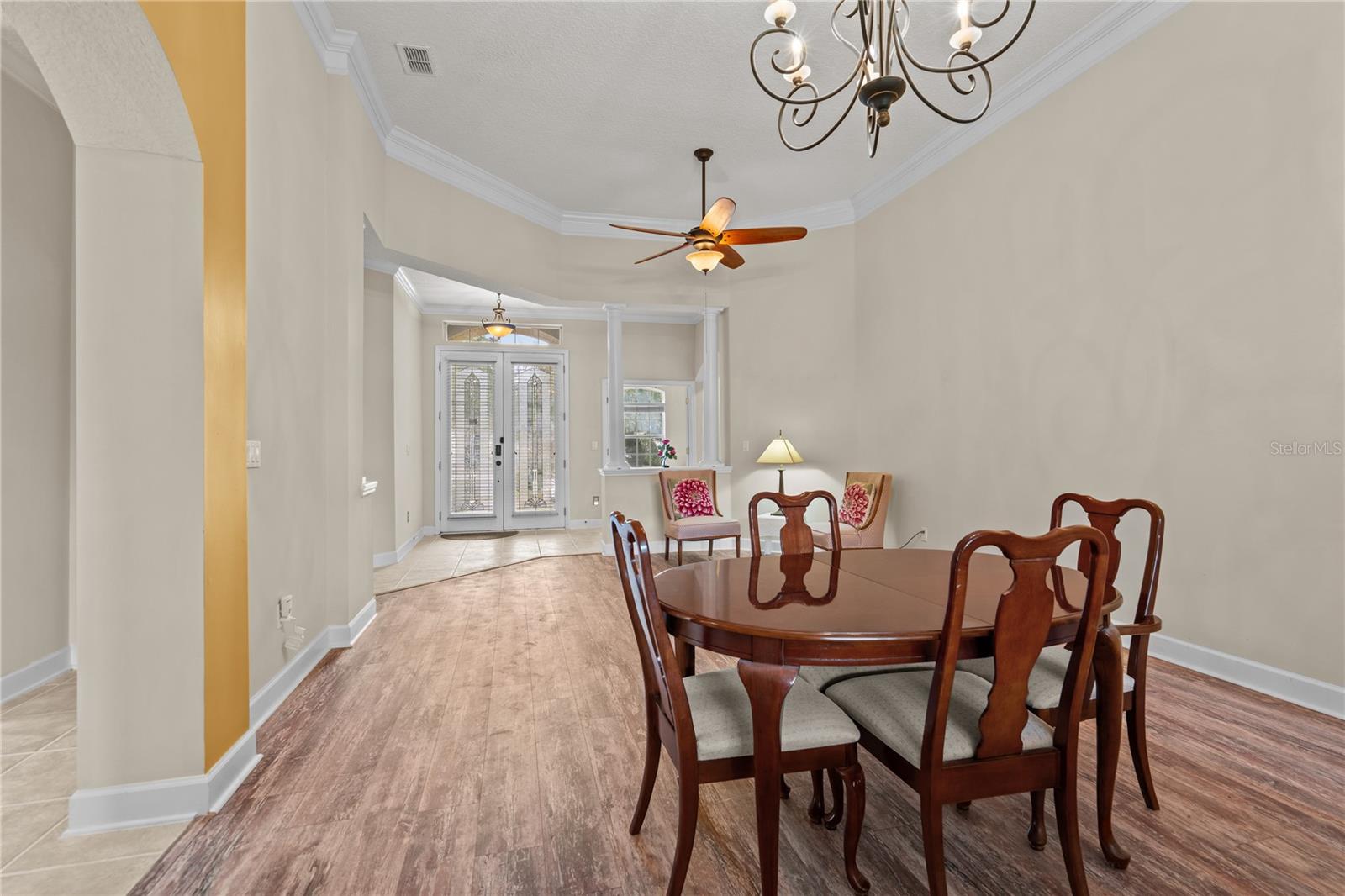 Image 17 of 49 For 709 Toria Lane