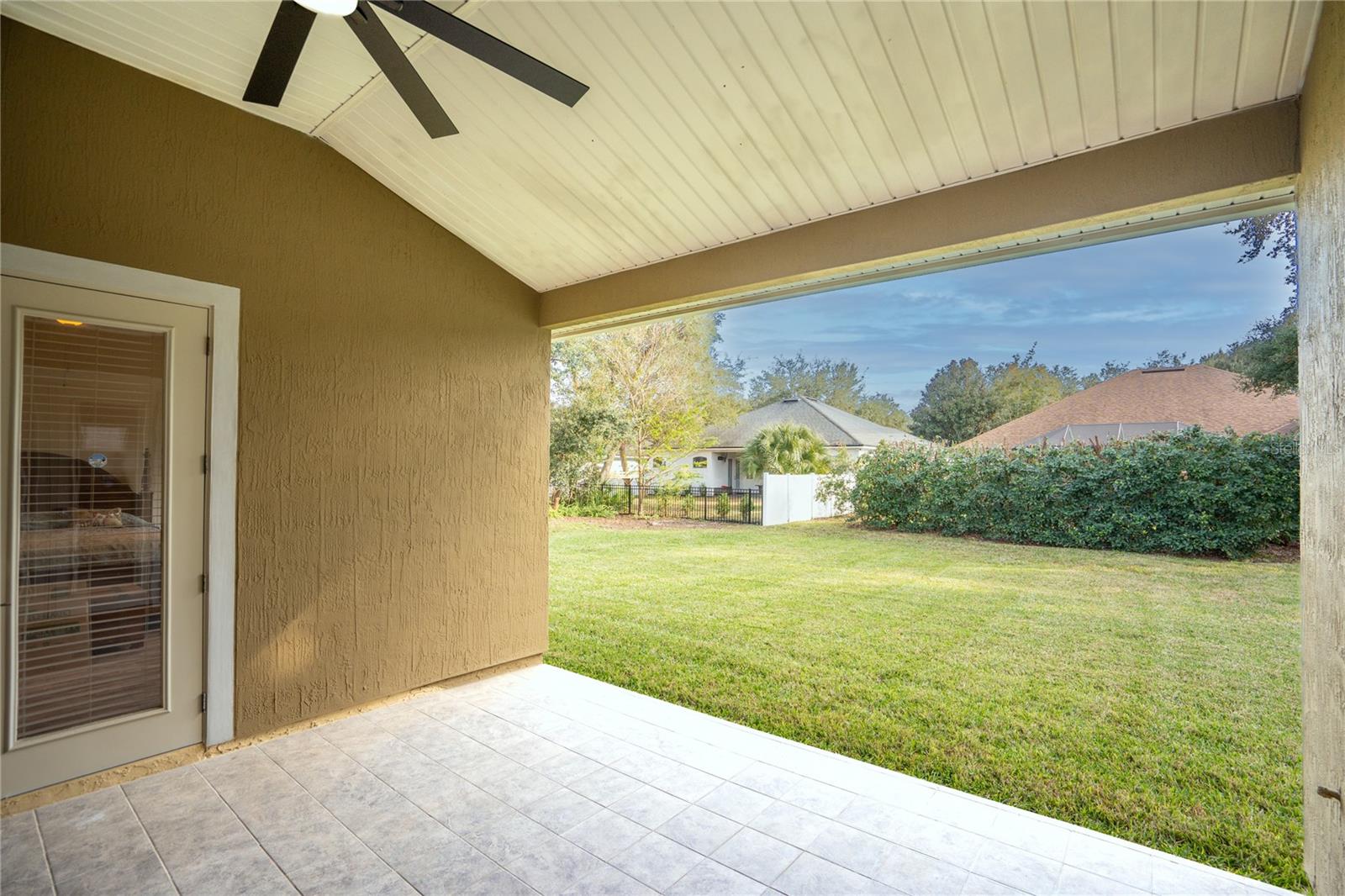 Image 36 of 49 For 709 Toria Lane